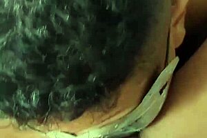 buceta de mel gozei e me tremi toda na boca desse safado que ficou com o pau babando