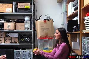 Young shoplifter teen gets caught by hung mall cop