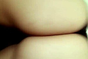 i'm a big booty bitch shaking my ass like crazy