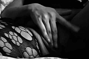 Watch AngelG tease her pussy to orgasm?