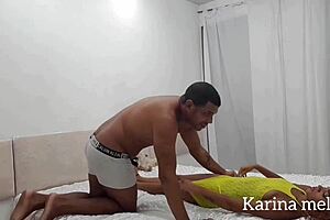 Leo ogro meteu a m�o na minha buceta e comeu meu cu