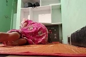 Secret home sex with bhabhi