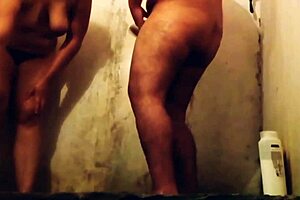 pareja putipobre, ready for amateur doggystyle?