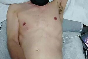 amateurs masturbate in a simple narrative of self-pleasure