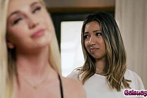 Anna Claire Clouds Kimora Quin Kendra Sunderland Win Award for Feet Licking in Lesbian Threesome