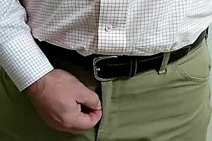 I jerrked off quikly at noon