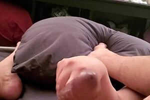 Az én kis 18+ farkamat simogatják