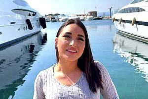 Sarah 21, Hot Hostess in Saint Tropez Gets Facial!