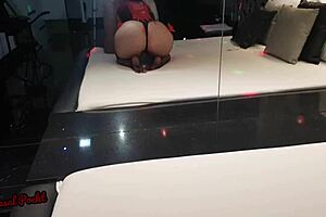 Amateur couple’s hotel scene becomes hardcore spartan themed fantasy