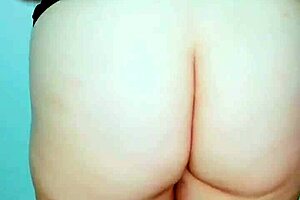 latina feels pleasure riding neighbor's cock