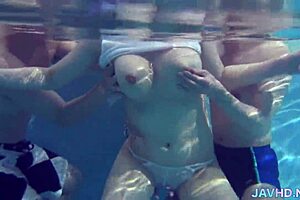 Amateur video of Asian beauty has sex with intense 3some