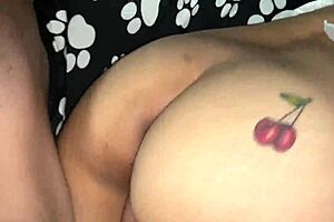 my stepsister notices my dik gets hard and she wants to hav sex