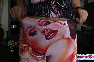 Blonde Undresses, Reveals Big Ass