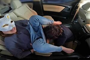 asian amateurs in car using blowjob semen for creampie sex