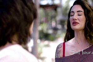 Bi girl brings busty girlfriend to ex's house for threesome