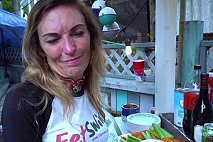 Wow, check out Chris with the biggest balls at the love shack! 😍