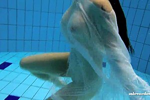 kristy hot babe with big boobs in pool underwater 😍