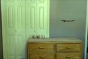 Chicas sexys actúan en webcam con diversos outfits y chats