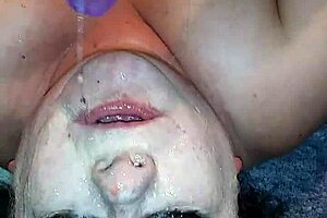 ms tl throat messed with dildo 😏