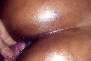 Sloppy anal insertion with hot latina 😈