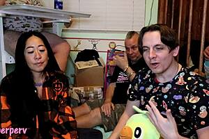 后台探索尿布恋物癖成人玩法