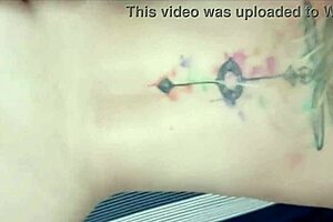 Loirinha gostosa grita de tanto tomar pica e ainda levou leite na cara