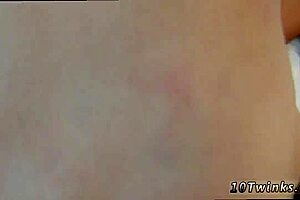 Young Boys Perform Blowjob on Webcam, Bareback Sex!