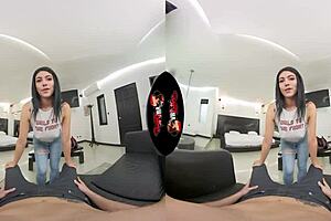 Vrlatina.com - Sexy Ass, Cute Face Babe In 5K VR