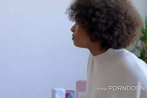 Nice black girl in most sexy lesbian scene 😍