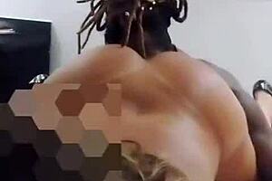 esposa hotwife and amante humiliate corno, kicking him out of the room