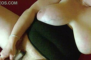 Friend plays and reaches orgasm!