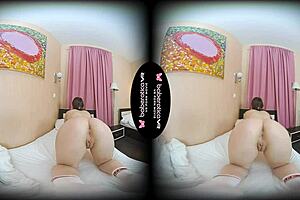 Amalia davis explores her plump body in vr