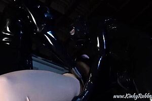 Porno chic vixens perform blow jobs and gang bangs