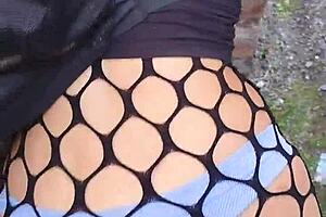 Krizia tzunami gives a blowjob right in the streets of pompeii