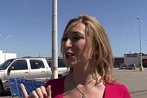 the big ass deaf-mute blonde milf gets facial cumshot 😍