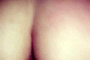 i am fucking my girlfriend's pussy