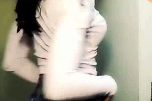 ebony shorts dancing with big ass teen