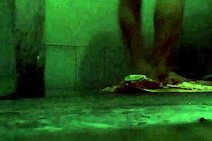 Indian aunty taking bath full nude.