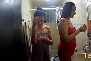 uma novinha de 18 anos quase fez seu primeiro porn� e acabou dan�ando a carona do ted peladinha - gabrielly oliveira - caroline moraes