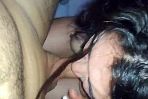 Young amateur receives a facialful of hot jizz
