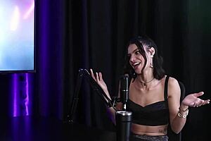 Começou como garota de programa após ficar desempregada e nunca imaginou que faria hard com 3 paus no cu - debora andrade sheer red 😏