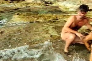 Гмуркачи ни гледат как се чукаме на плажа, колко диво е това?