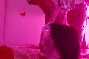 passionate teen masturbates wet pussy and fucks herself with food play