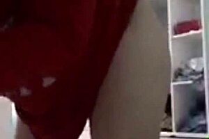 Amateur handjobs on Periscope