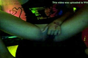 Tiny chat for web conversations