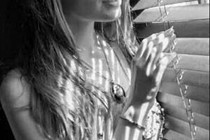 Ela Darling Photo Slideshow From 2013