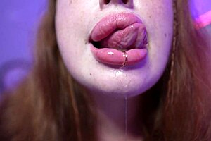 Yola Flimes Sucks And Teases With Deepthroat