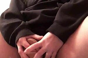 Bbw Girlfriend Plays With Big Dildo Solo