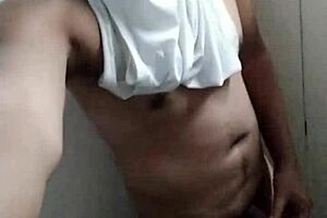 i love fucking and masturbating my pussy so much