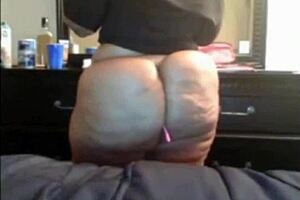 sexy ebony bbw teases with huge tits and big ass